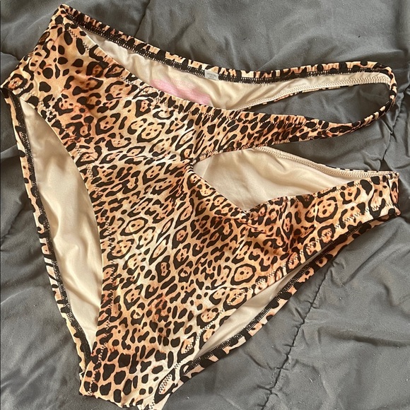 Victoria's Secret Leopard Print Bikini Set - Picture 7 of 7